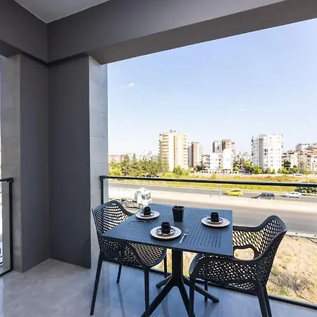 Appartement Havuzlu Apartta Balkonlu Ev Konforu Antalya